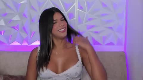 Gabriela  online show from October 17, 2025, 11:18 pm