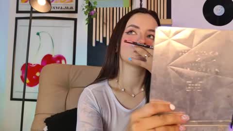 Gaby  online show from September 18, 2025, 12:40 pm