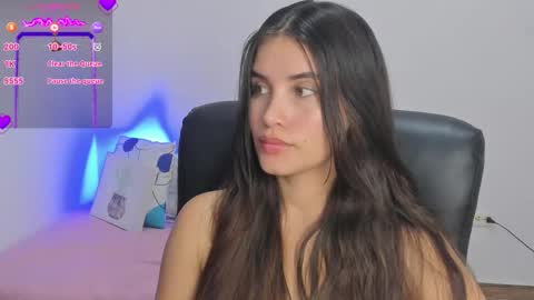 Gabriela online show from October 21, 2025, 9:04 pm