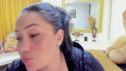 gabriela online show from December 19, 2024, 9:06 pm