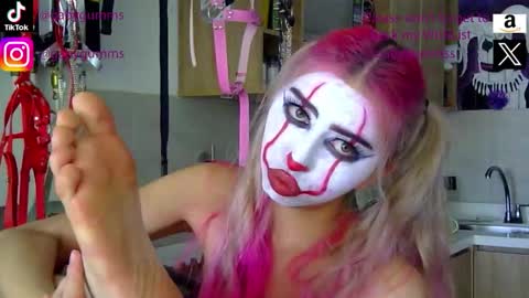 gabygumms online show from September 26, 2025, 2:43 pm