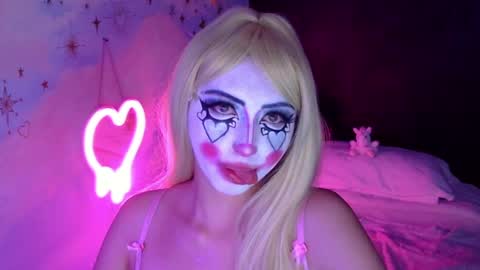 gabygumms online show from July 14, 2026, 3:11 am