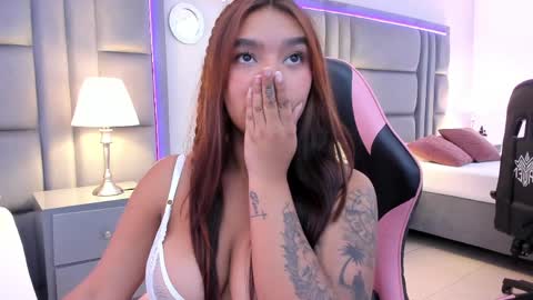 gabymoreau online show from May 13, 2026, 8:06 pm