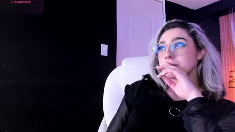 gabyrose9 online show from April 1, 2026, 7:33 pm