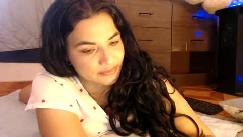 gabysot online show from February 10, 2025, 3:21 pm