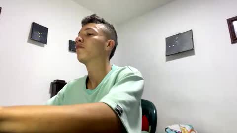 gadiel_sex online show from April 8, 2026, 10:59 am