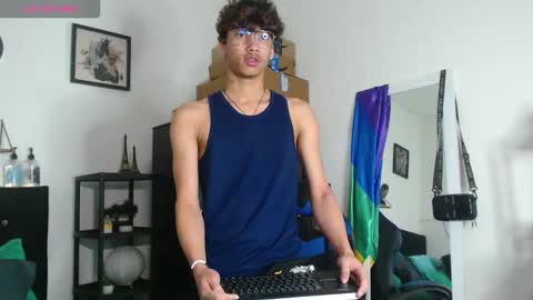 gael_jones online show from September 16, 2025, 6:47 am