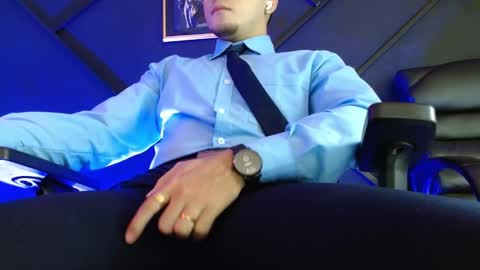 Snapshot of gael_williams4 chatting on February 21, 2025, 1:55 am Gael Williams online show from February 21, 2025, 1:55 am