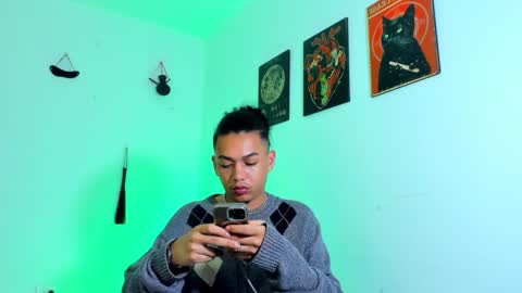 Snapshot of gaeloconner chatting on December 28, 2024, 4:30 am Gael Conner online show from December 28, 2024, 4:30 am