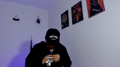 Snapshot of gaeloconner chatting on January 8, 2025, 4:02 am Gael Conner online show from January 8, 2025, 4:02 am