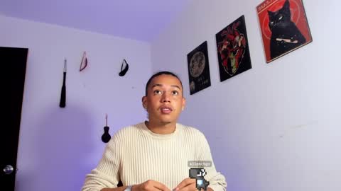 Snapshot of gaeloconner chatting on January 9, 2025, 5:11 pm Gael Conner online show from January 9, 2025, 5:11 pm