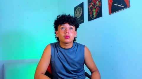 Snapshot of gaeloconner chatting on January 22, 2025, 2:48 am Gael Conner online show from January 22, 2025, 2:48 am