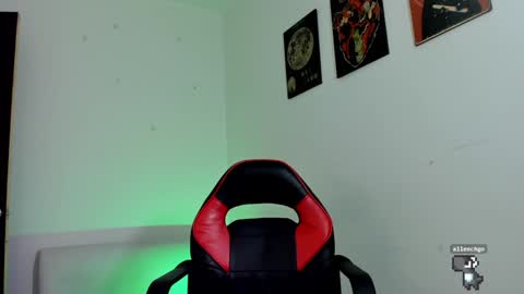 Snapshot of gaeloconner chatting on January 23, 2025, 3:37 am Gael Conner online show from January 23, 2025, 3:37 am