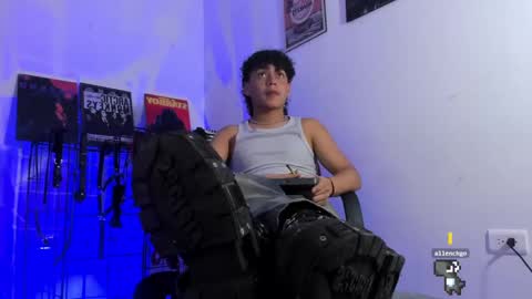 Snapshot of gaeloconner chatting on February 18, 2025, 4:26 am Gael Conner online show from February 18, 2025, 4:26 am