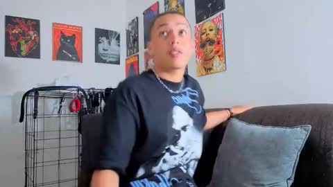 Snapshot of gaeloconner chatting on September 23, 2025, 2:58 am Gael Conner online show from September 23, 2025, 2:58 am