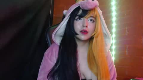 Kate 3 online show from February 17, 2025, 7:10 pm