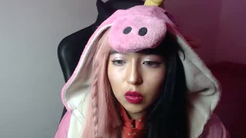 Kate 3 online show from September 28, 2025, 10:48 pm