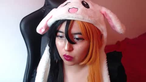 Kate 3 online show from November 21, 2025, 8:18 pm