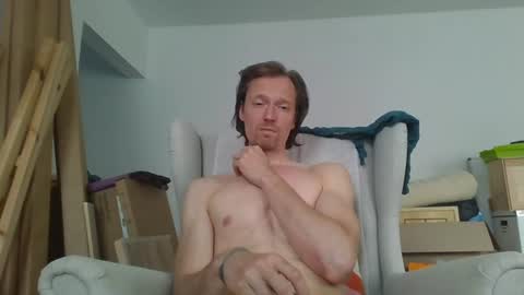 Snapshot of garfield42 chatting on June 21, 2026, 8:39 am Garfield online show from June 21, 2026, 8:39 am