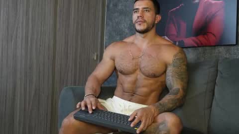 Snapshot of garret_alvin_ chatting on June 5, 2026, 10:48 pm Garret online show from June 5, 2026, 10:48 pm