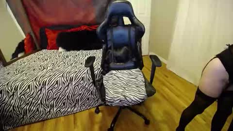 Gartersex online show from April 18, 2026, 7:01 am