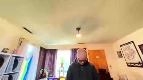 marvin pumpt online show from October 13, 2025, 3:34 pm