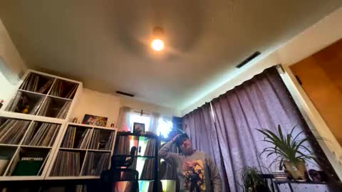 marvin pumpt online show from December 22, 2025, 6:16 pm