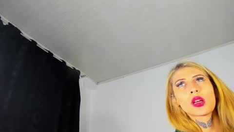 Snapshot of gatita13333321 chatting on February 5, 2025, 5:52 am gatita13333321 online show from February 5, 2025, 5:52 am