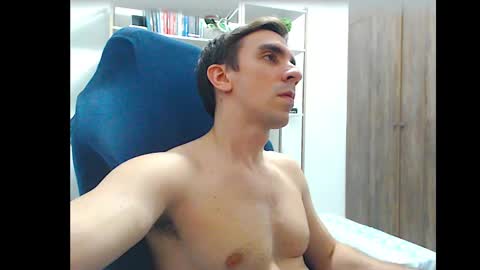 gatosarado23 online show from October 5, 2025, 5:28 am