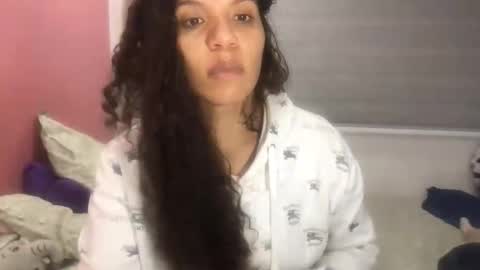 gatubelahotxxx online show from September 23, 2025, 4:04 am