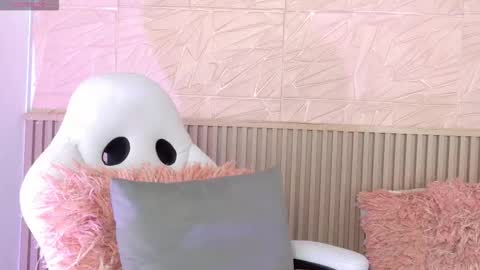 gaviluc_ online show from November 7, 2025, 10:26 am