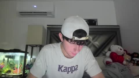 Snapshot of gayndepressed chatting on May 24, 2026, 3:44 am Trace online show from May 24, 2026, 3:44 am