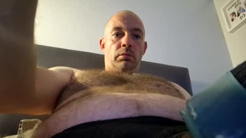 Snapshot of gazg1984 chatting on June 17, 2026, 9:05 pm gazg1984 online show from June 17, 2026, 9:05 pm