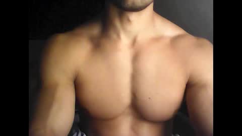 Gecko946915 online show from April 18, 2026, 7:51 pm