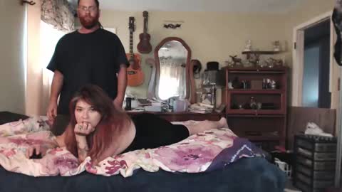 Snapshot of geeznutsizonyrchyn chatting on October 18, 2025, 1:56 pm Geeznutsizonyrchyn online show from October 18, 2025, 1:56 pm