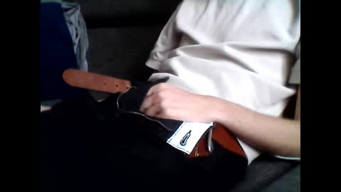 geil123569551 online show from October 25, 2025, 2:02 pm