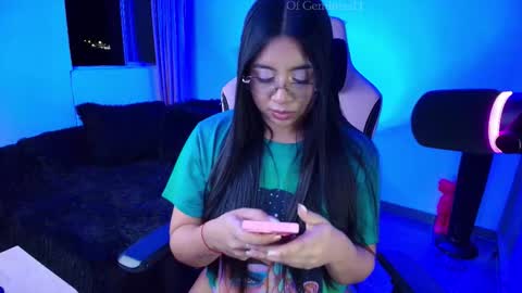 Snapshot of geminis11 chatting on October 15, 2025, 11:38 pm geminis11 online show from October 15, 2025, 11:38 pm