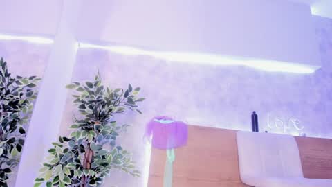 geminis muentes online show from February 4, 2025, 6:36 am