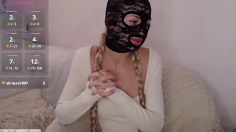 Lilith 3 online show from November 7, 2025, 8:20 pm