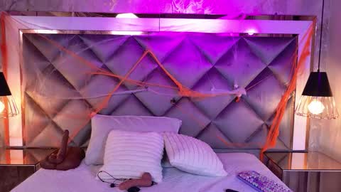 Maria  online show from October 20, 2025, 3:07 am