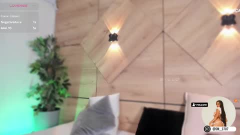    online show from February 26, 2025, 10:53 pm