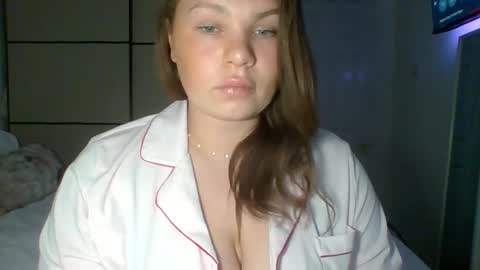 Snapshot of gemmarmalade chatting on May 5, 2026, 6:49 pm GEMMARMALADE online show from May 5, 2026, 6:49 pm