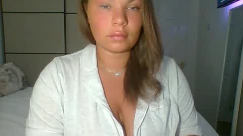 Snapshot of gemmarmalade chatting on June 3, 2026, 6:16 am GEMMARMALADE online show from June 3, 2026, 6:16 am