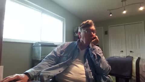 Snapshot of geneox chatting on April 21, 2026, 2:23 pm GeneOx online show from April 21, 2026, 2:23 pm