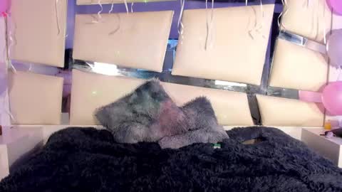 Genesis online show from November 11, 2025, 4:01 am