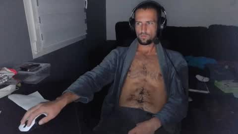 Edouard online show from November 15, 2025, 10:59 pm