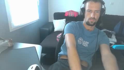 Edouard online show from November 25, 2025, 8:25 am