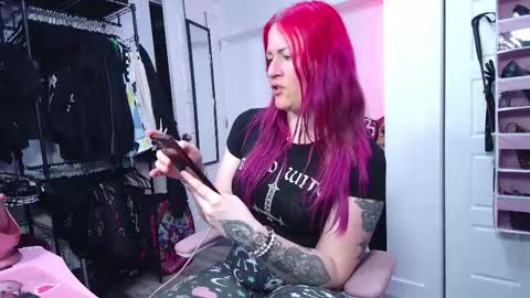 Genny Rock   and  online show from March 17, 2026, 11:41 pm