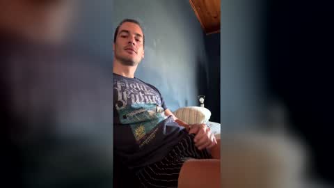 Genaro online show from April 30, 2026, 12:44 pm