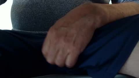 Snapshot of gent063 chatting on May 18, 2026, 12:00 pm gent063 online show from May 18, 2026, 12:00 pm